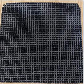 <a href=http://m.fliange.cn/fwzhxt/ target=_blank class=infotextkey>蜂窩活性炭</a>多少錢一立方米的